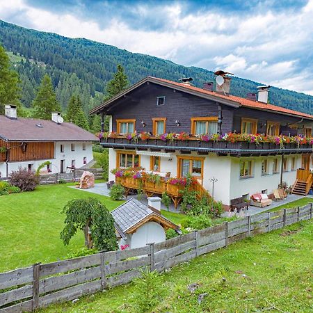 Gaestehaus Geir Apartment Obernberg am Brenner Ngoại thất bức ảnh